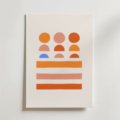 Terracotta Geometry Poster från Bozetto: En minimalistisk poster med sex stiliserade figurer i orange, rosa och blått över fyra horisontella färgfält-perfekt för skandinavisk inredning på vit bakgrund.