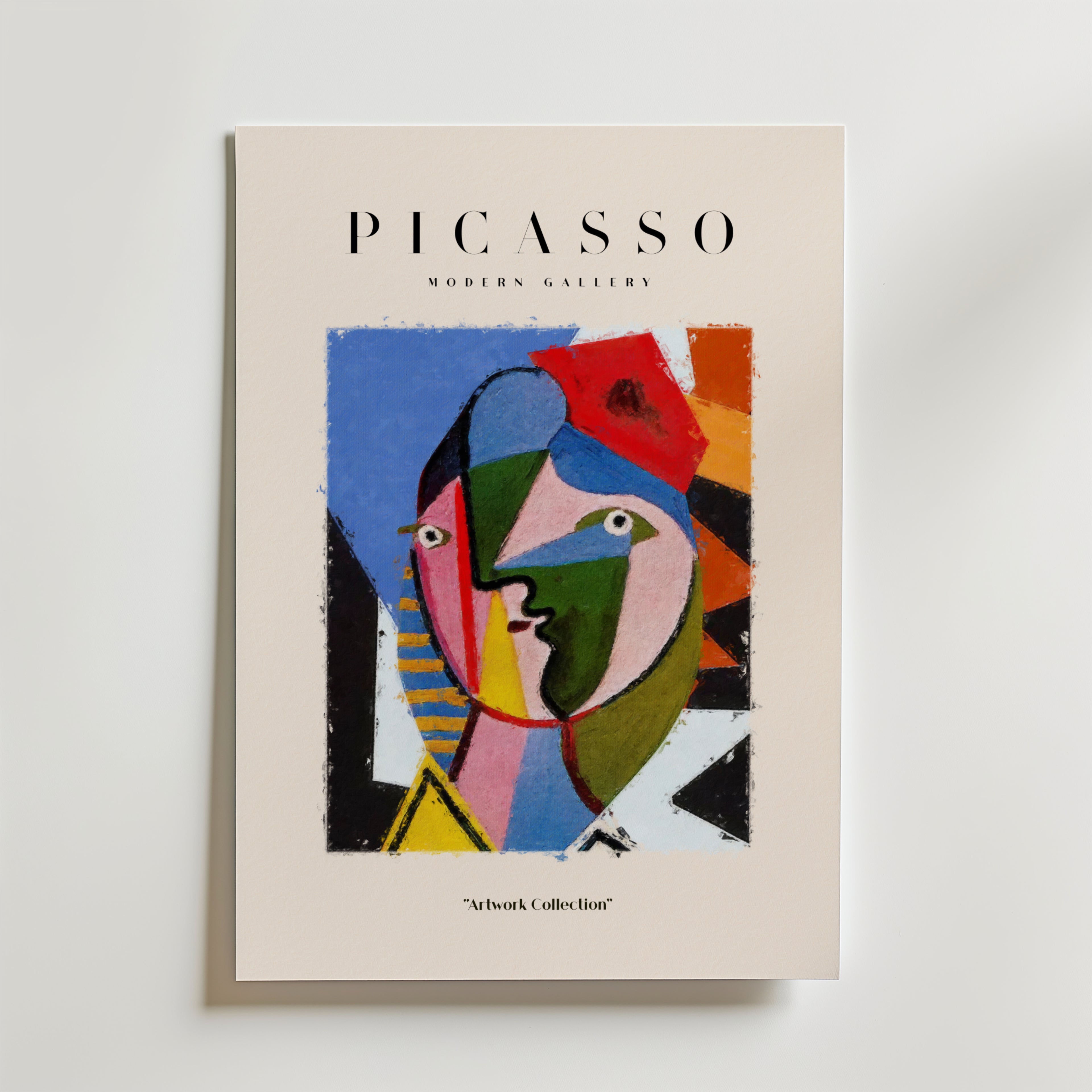 Bozetto Picasso Cubist Portrait Poster visar levande abstrakt kubistisk konst med geometriska former som bildar ett porträtt i Picassos stil. Postern har texten "PICASSO MODERN GALLERY" och "Artwork Collection" på en ljus bakgrund.