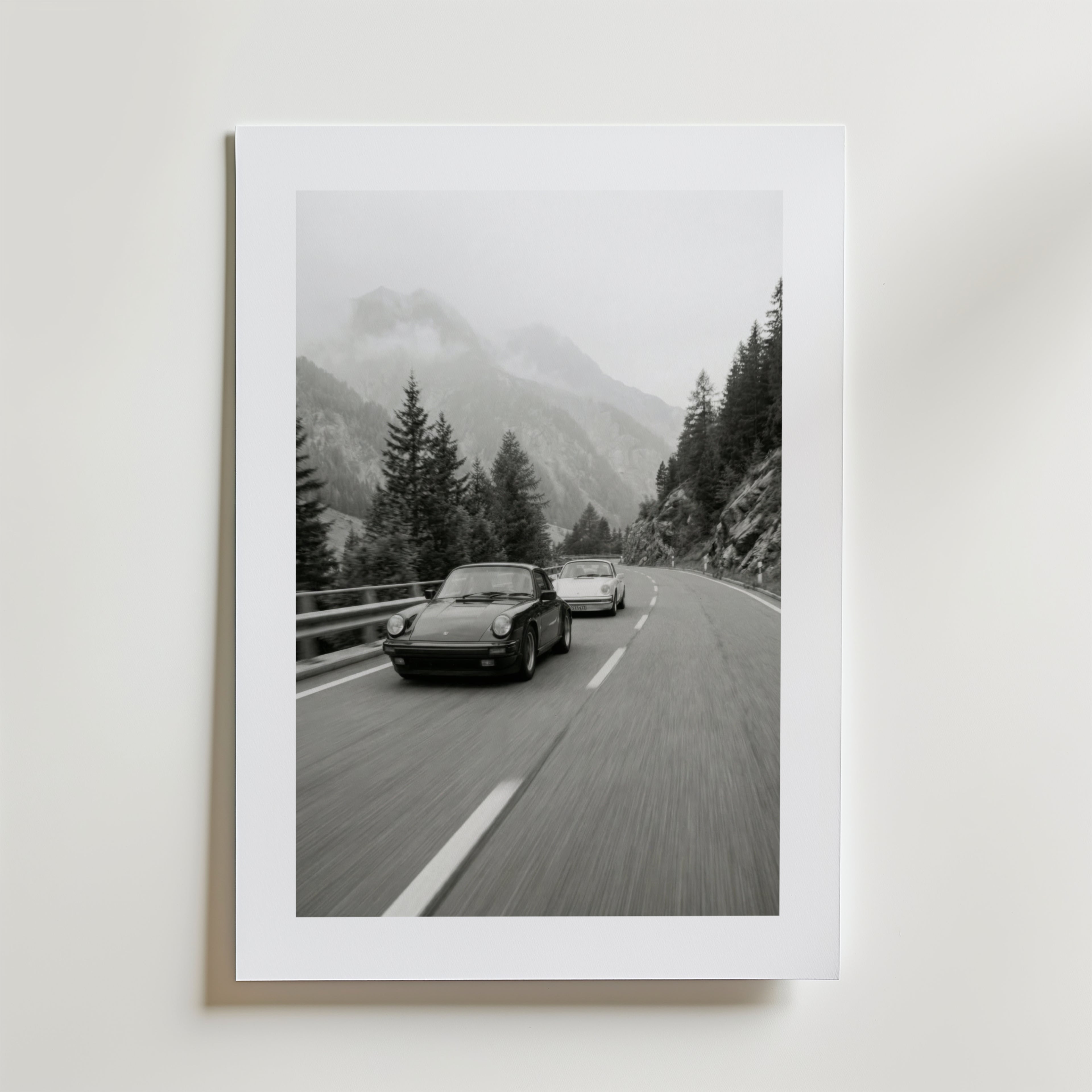 Alpine Drive Society Poster affisch – poster till väggdekoration – köp online hos Bozetto