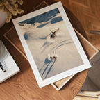 Alpine Pursuit Prestige Poster affisch – köp poster online – Bozetto väggdekoration