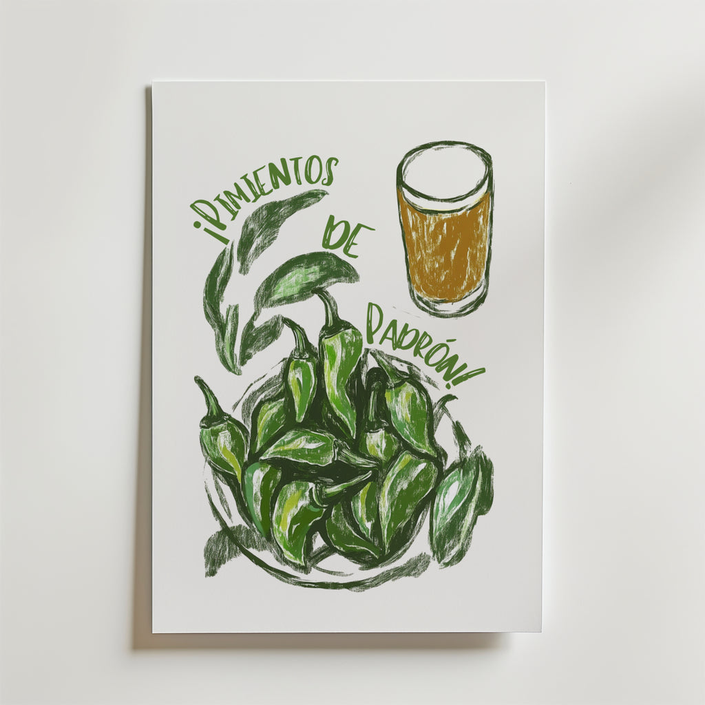 Bozetto Pimentos De Padrones Poster visar en tallrik med grön paprika, ett glas bärnstensfärgad öl och den spanska frasen "¡Pimientos de Padrón!", tryckt på matt premiumpapper.