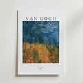 Bozetto Van Gogh Paris Poster visar gyllene vetefält och träd under en virvlande blå himmel, tryckt på FSC-certifierat premiumpapper med "VAN GOGH" ovanför och "Paris, France 1887" nedanför.