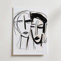 Two Souls in Silence Poster från Bozetto är en minimalistisk svartvit abstrakt linjeteckning av två ansikten, perfekt för att addera nordisk stil till en vit vägg.
