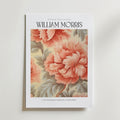 William Morris Coral Peony – stilfullt konsttryck från Bozetto, tryckt på matt finpapper