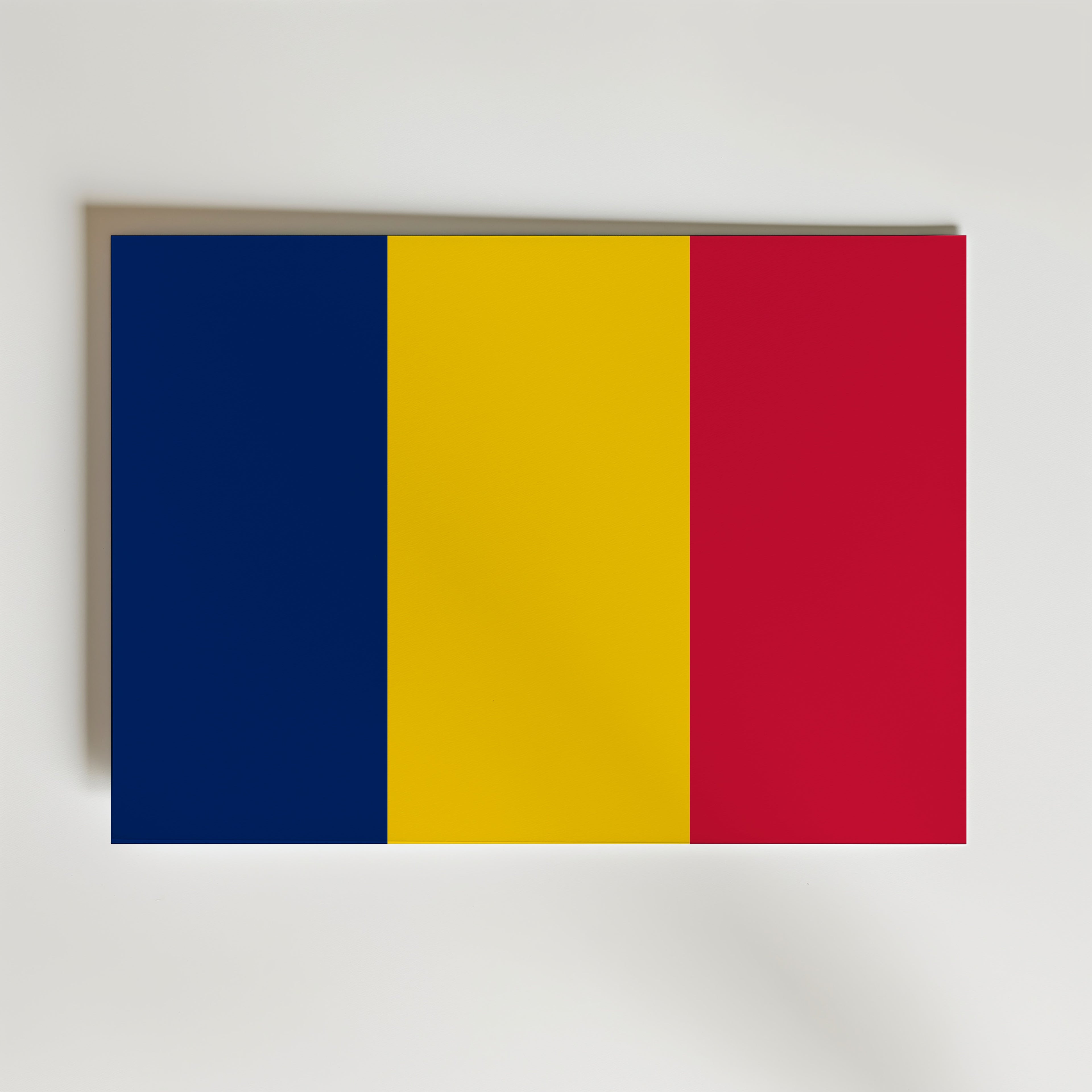 Chad National Flag Poster – modern konst och stilren konsttryck för hemmet hos Bozetto