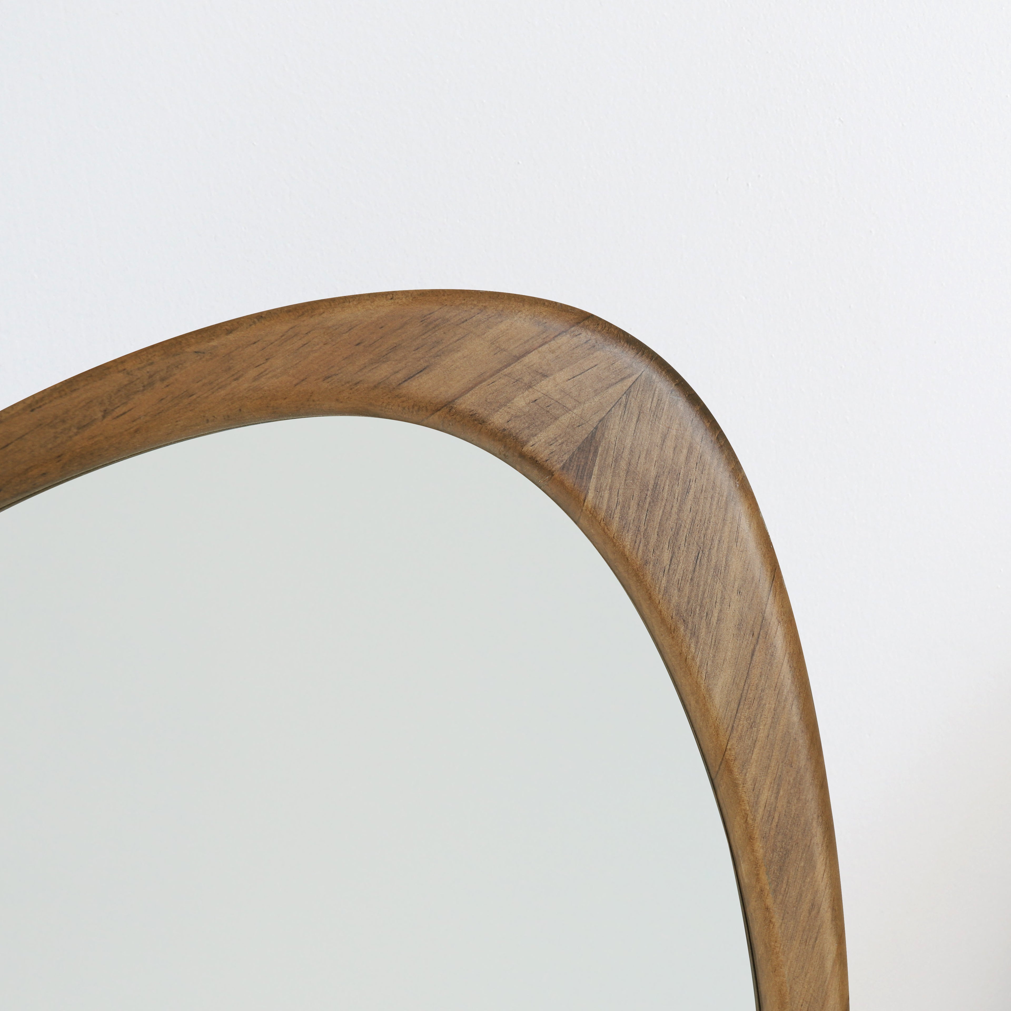 Mälaren - Spegel med träram 51x64 cm