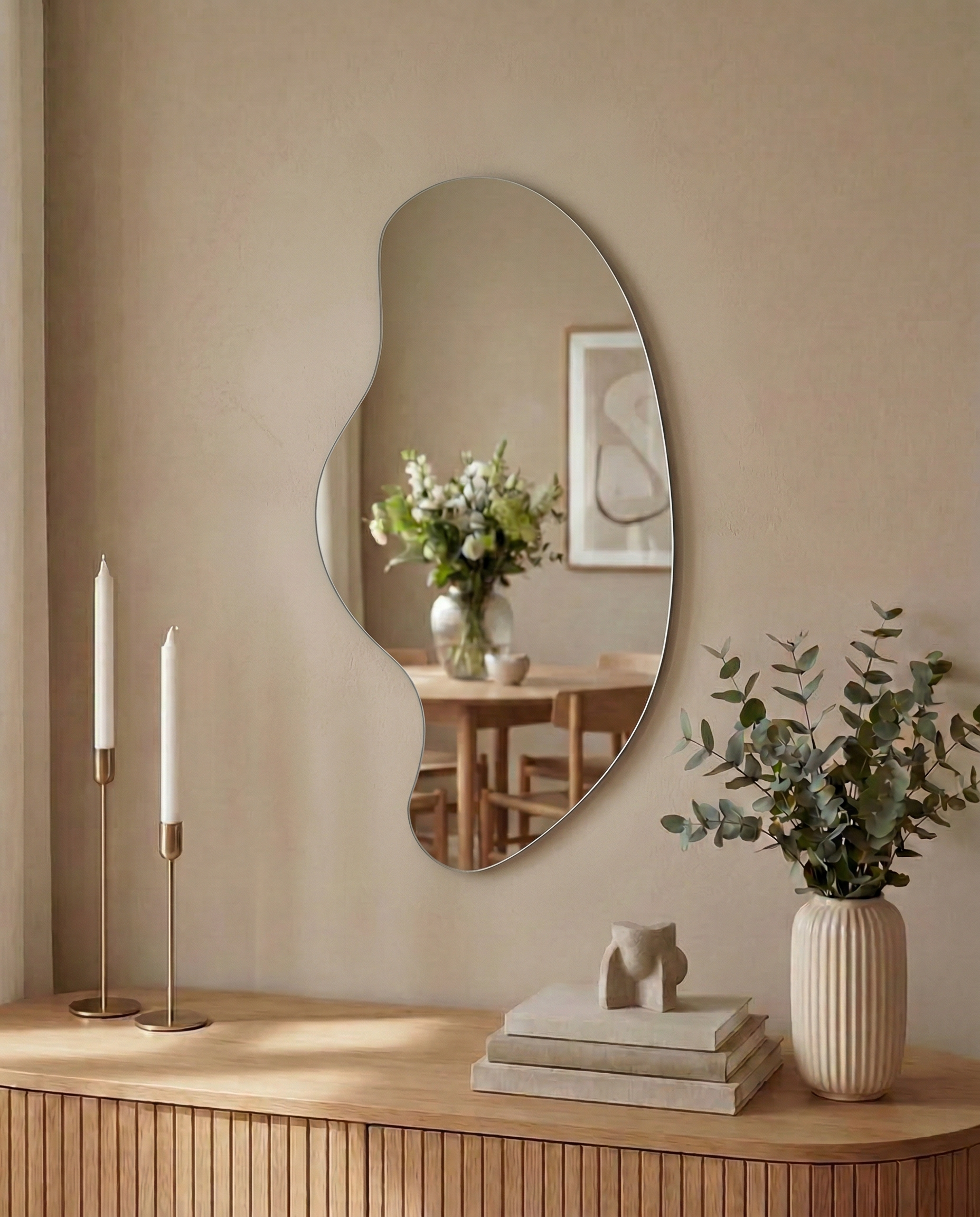 Roxen – Asymmetrisk spegel 40×80 cm – väggspegel modern inredning – Speglar hos Bozetto