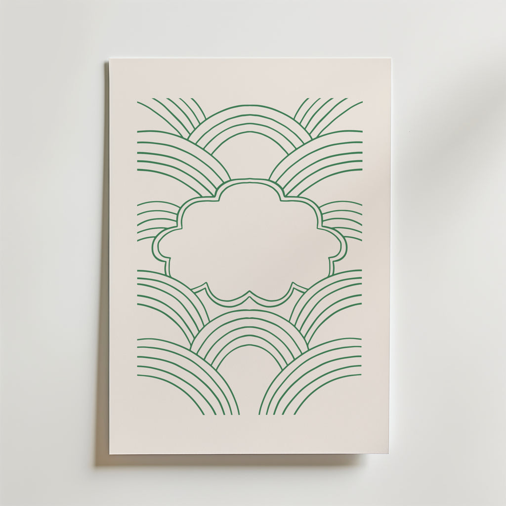 Green Cloud Harmony Poster från Bozetto har ett centralt moln med flera gröna linjer som regnbågar på en krämfärgad bakgrund, vilket ger en minimalistisk och lugn design.