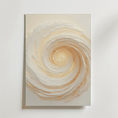 Abstract Spiral Poster från Bozetto har en virvlande spiral i kräm, beige och ljusguld på en vit bakgrund, tryckt på premiumpapper med en lyxig matt finish som ger raffinerad elegans till alla rum.