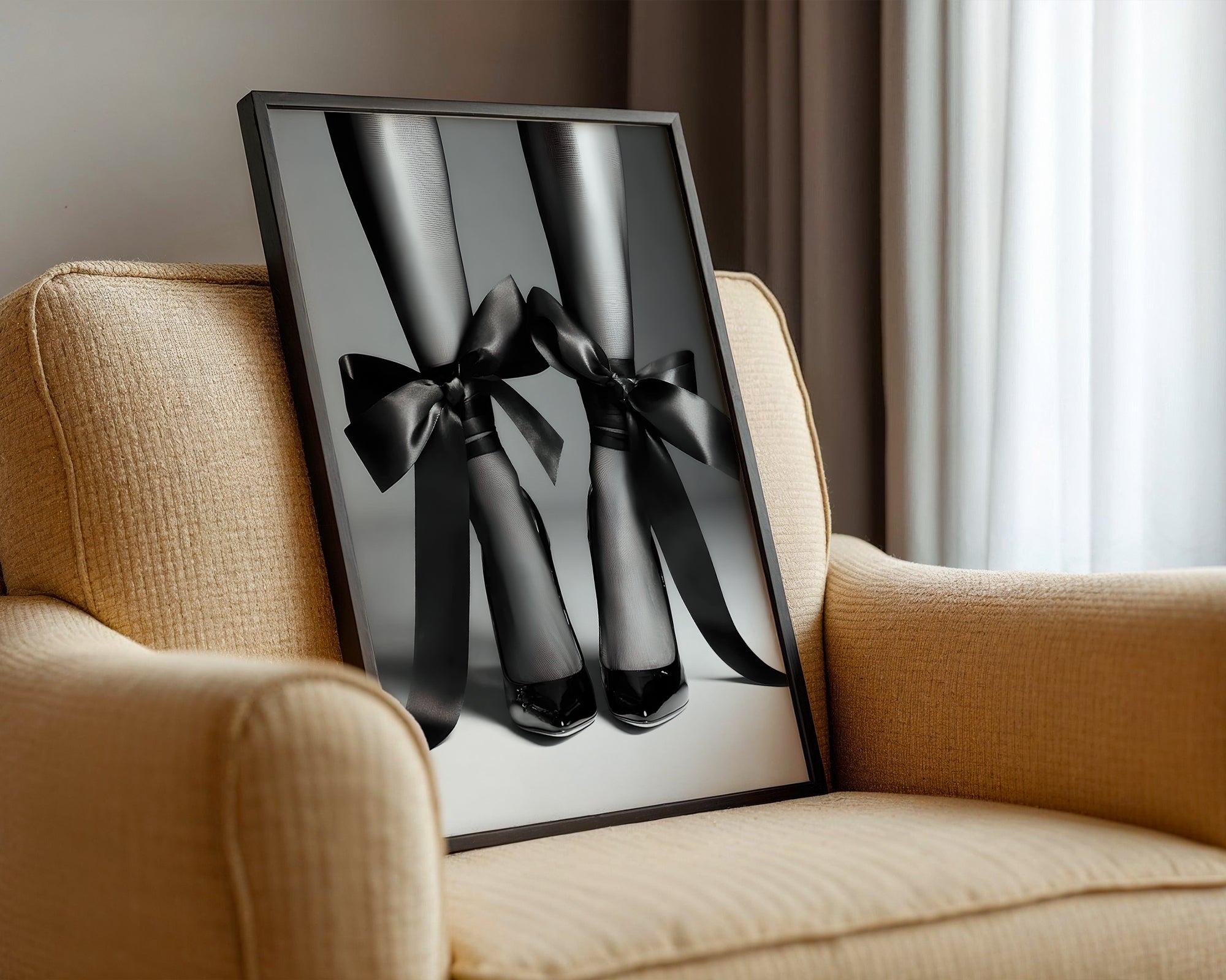 Velvet Restraint Poster affisch – köp poster online – Bozetto väggdekoration