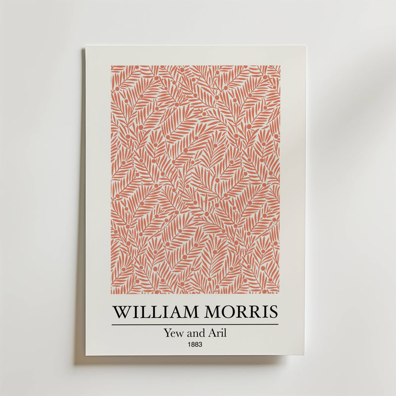Bozetto William Morris Yew and Aril Poster har ett rött bladmönster med titel och undertext på en vit bakgrund, som förkroppsligar naturens rytm i sitt stilla mönster.