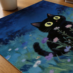 Blue Hour Cat Poster i ram på skrivbord - Bozetto