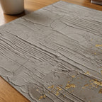 Un Ami Gilt Seam – närbild på papper