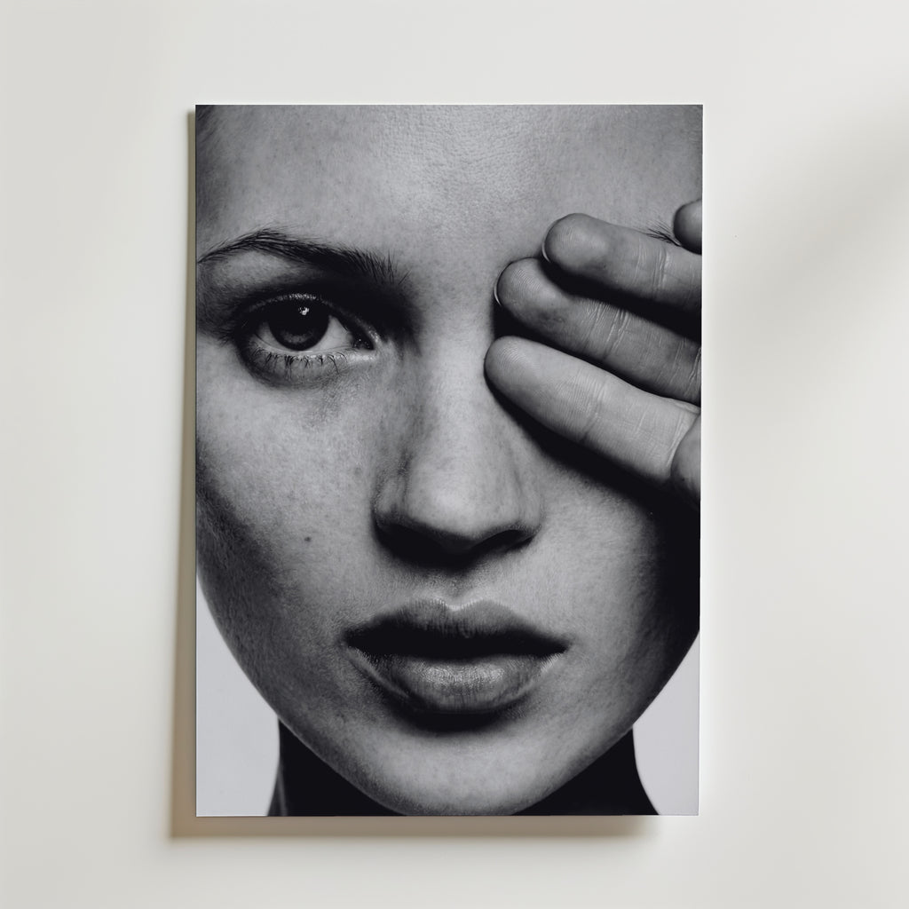 Hidden Gaze Poster – canvas utan passepartout