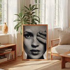 Hidden Gaze Poster – i rum 1