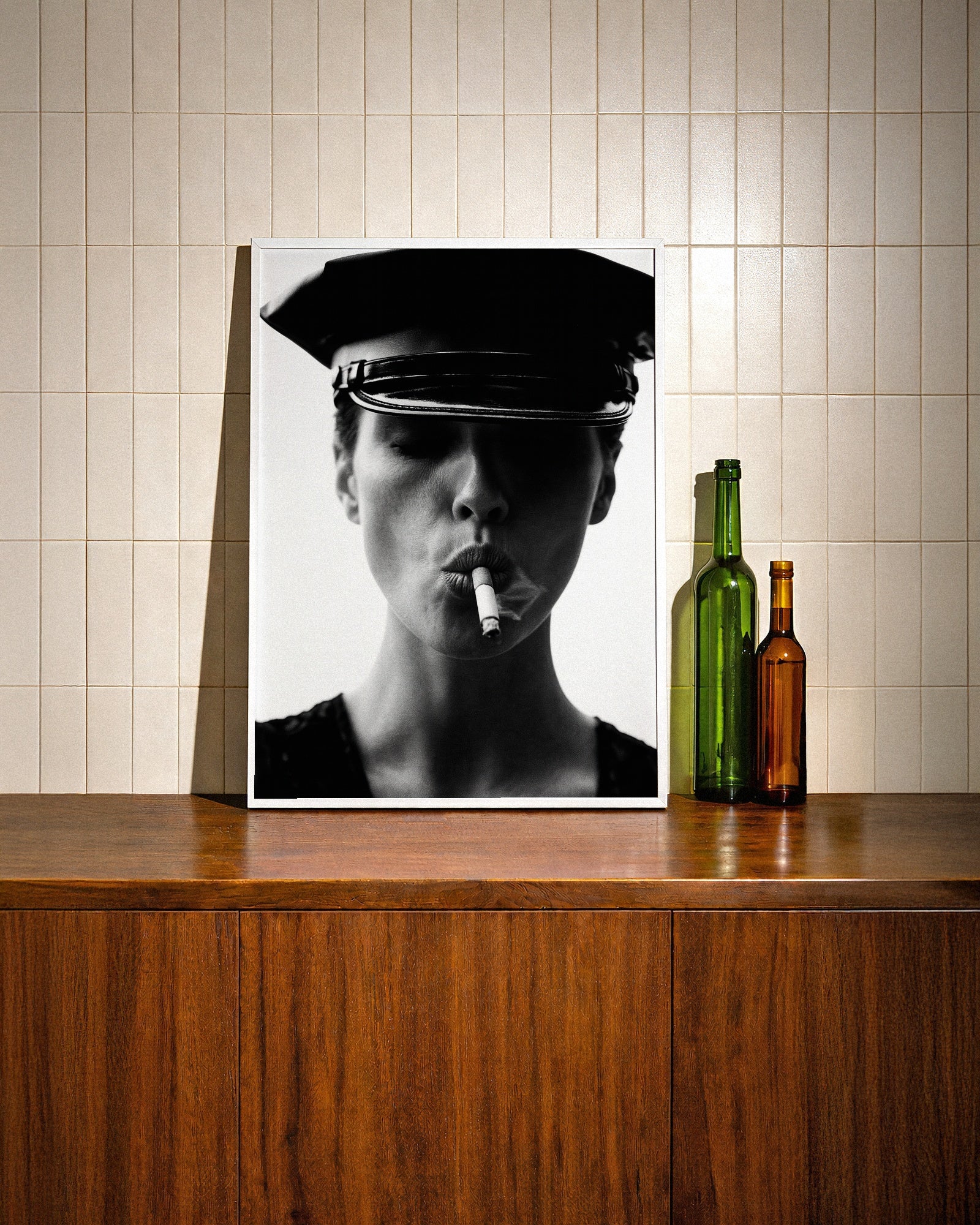 Noir Smoke Poster – i rum 3