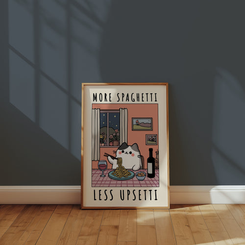 Spaghetti Comfort Cat poster i inramad miljö – Bozetto konsttryck i hög kvalitet