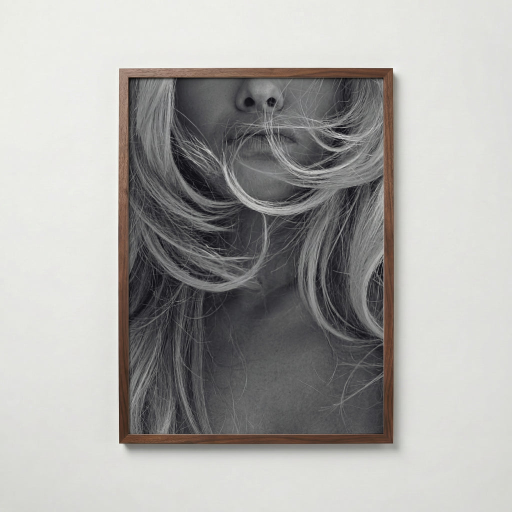 Windswept Muse Poster – valnötsram